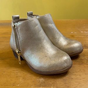 Gold zipper booties for toddler girls